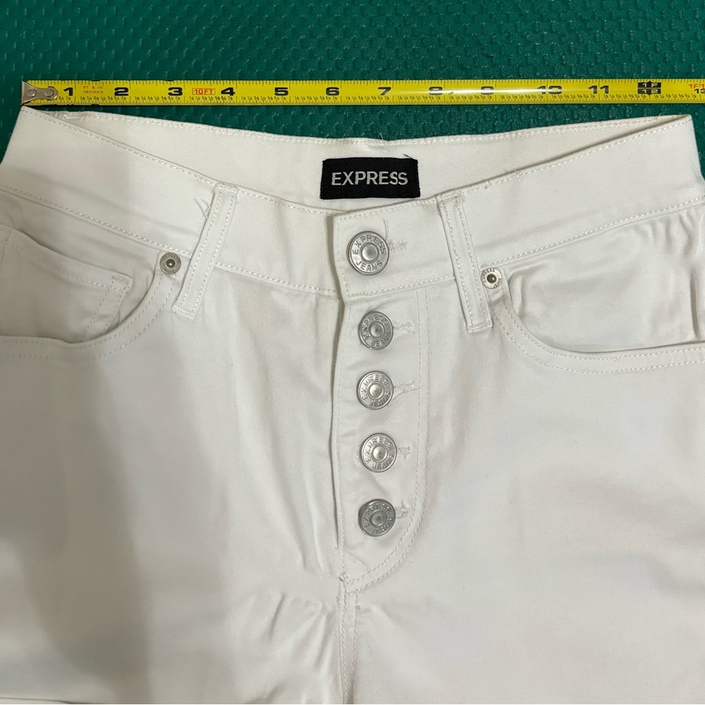 Express Button Up Shorts - Picture 5 of 11